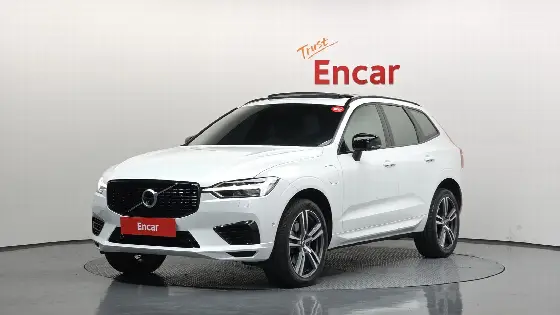 2020 Volvo XC60 T8 R-Design