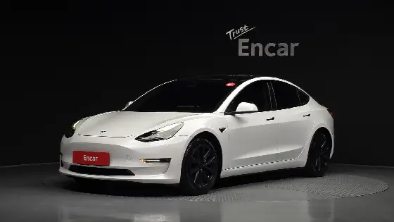 2022 Tesla Model 3 Long Range AWD