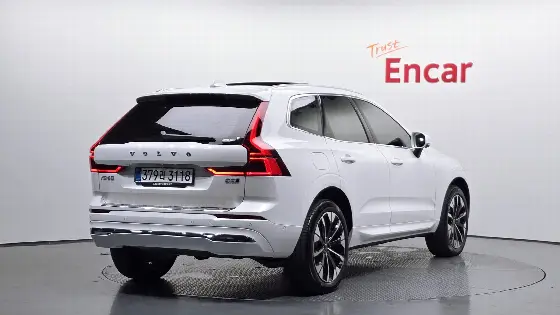 2025 Volvo XC60 B5 Ultra Bright Air Sus