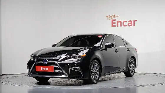 2018 Lexus ES Supreme+
