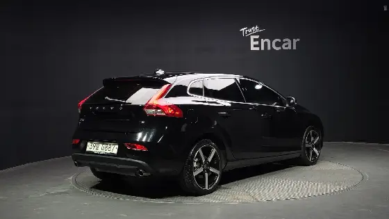 2016 Volvo V40 T5