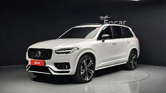 2020 Volvo XC90 T8 R-Design Hybrid