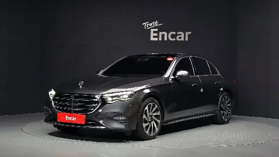 2024 Mercedes-Benz E-Class E300 4MATIC Exclusive