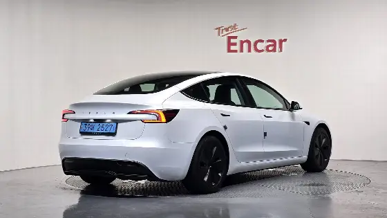 2024 Tesla Model 3 RWD