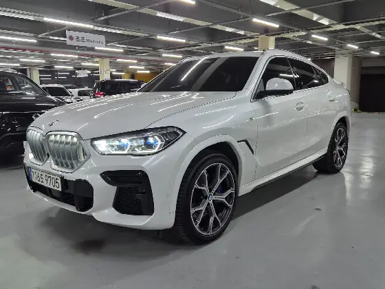 2022 BMW X6 xDrive40i M Sport