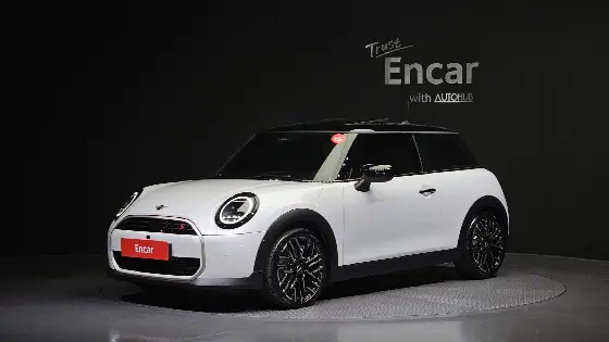 2024 Mini Cooper Favoured