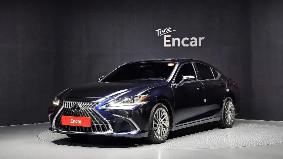 2023 Lexus ES Luxury Plus