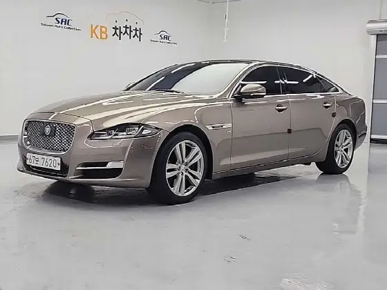 2017 Jaguar XJ 3.0 SC AWD Portfolio LWB