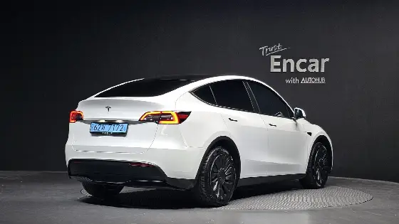 2023 Tesla Model Y Long Range AWD
