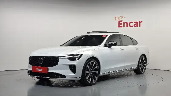 2025 Volvo S90 B5 Ultra Dark