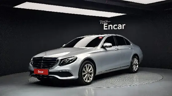 2018 Mercedes-Benz E-Class E300 4MATIC Exclusive