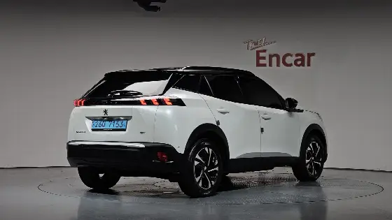 2023 Peugeot 2008 EV GT