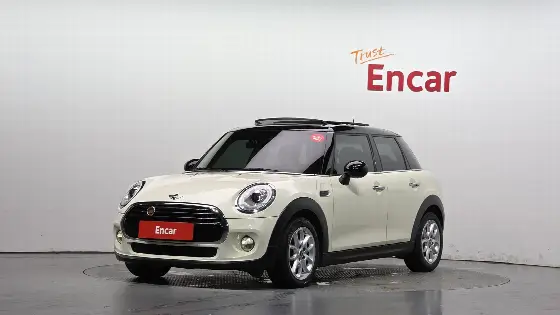 2017 Mini Cooper 5Door HIGH