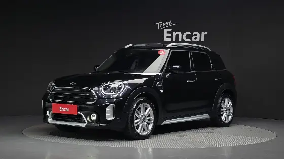 2023 Mini Countryman Classic Plus Launch Pack