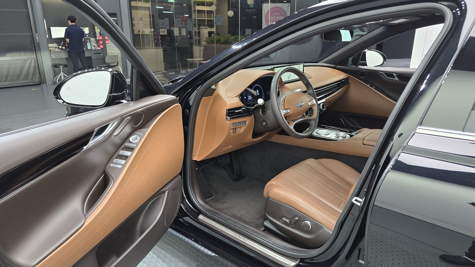 2022 Genesis G80