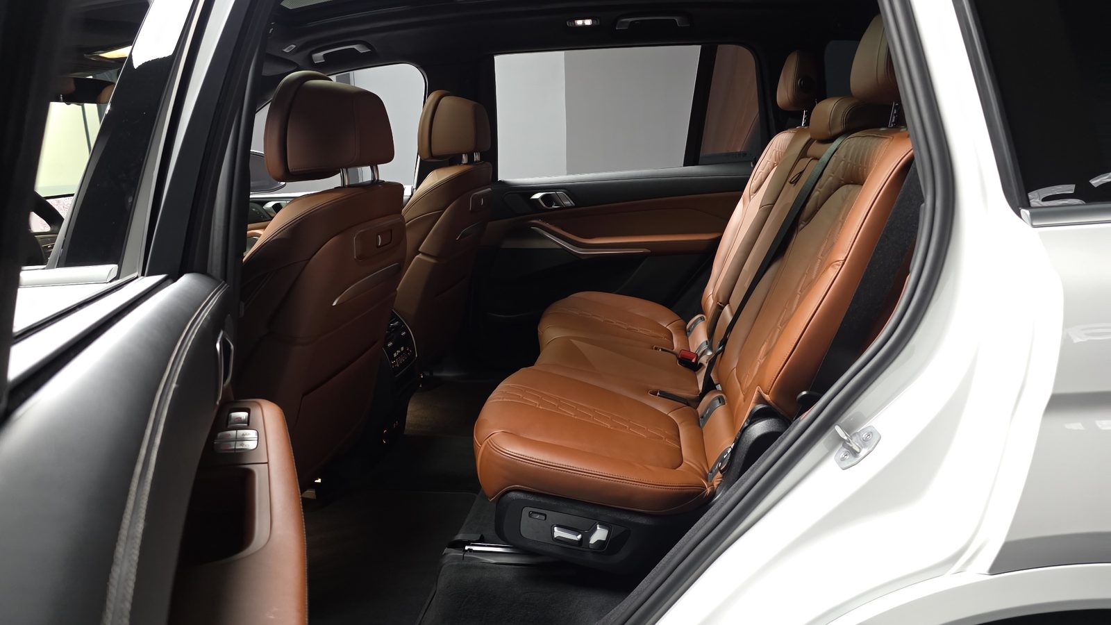 2025 BMW X7
