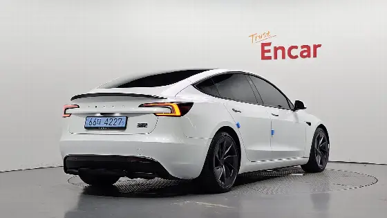 2026 Tesla Model 3 Performance AWD