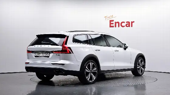2019 Volvo V60 T5 Pro AWD