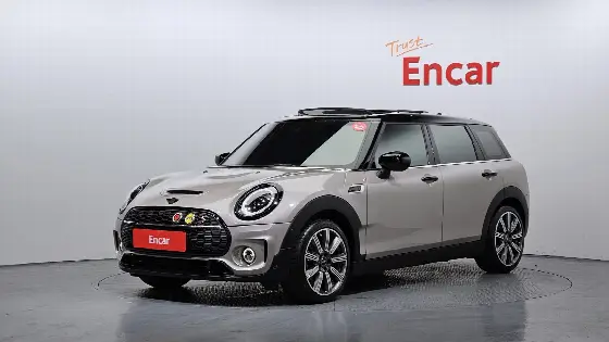 2022 Mini Clubman Classic Launch Pack
