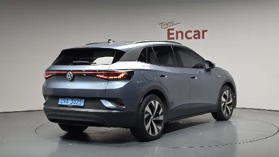 2023 Volkswagen ID.4 Pro