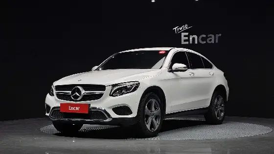 2019 Mercedes-Benz GLC-Class GCL300 4MATIC Coupe