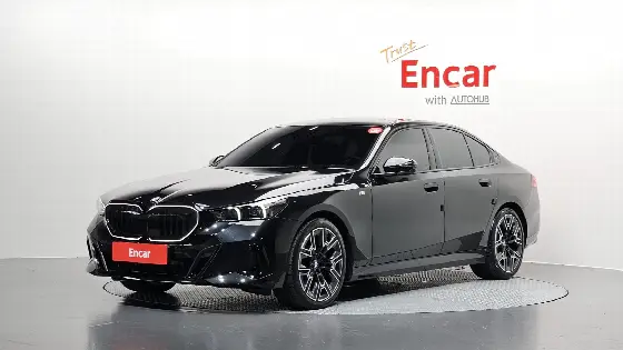 2025 BMW 5-Series 530i xDrive M Sport Pro Special Edition