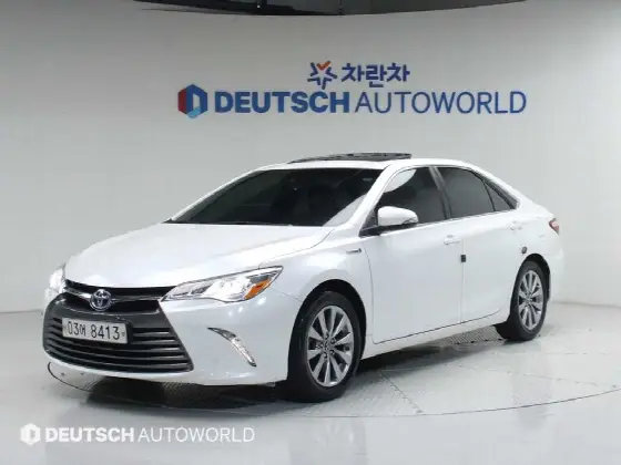 2017 Toyota Camry Hybrid XLE