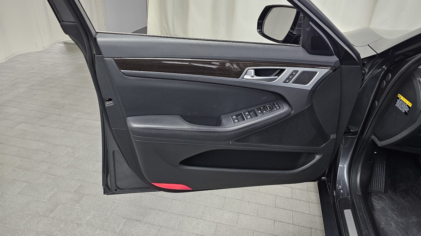 2016 Genesis G80