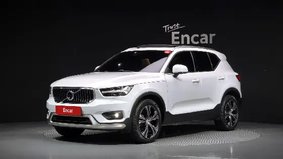 2021 Volvo XC40 B4 Inscription