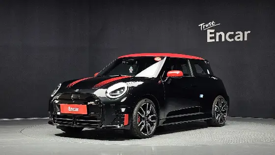 2025 Mini Cooper JCW