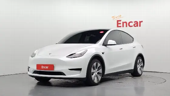 2023 Tesla Model Y RWD