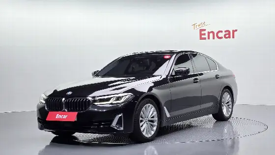 2023 BMW 5-Series 523d xDrive Luxury