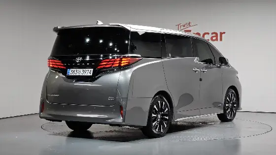 2024 Toyota Alphard 2.5 HEV Executive AWD