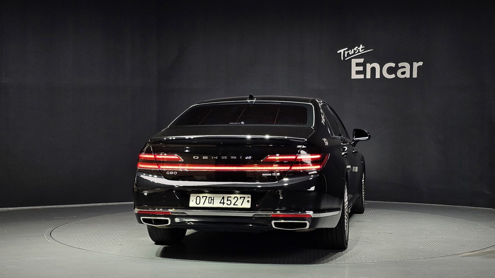 2019 Genesis G90