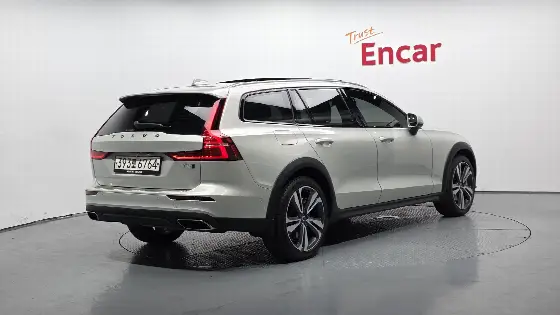 2020 Volvo V60 T5 Pro AWD