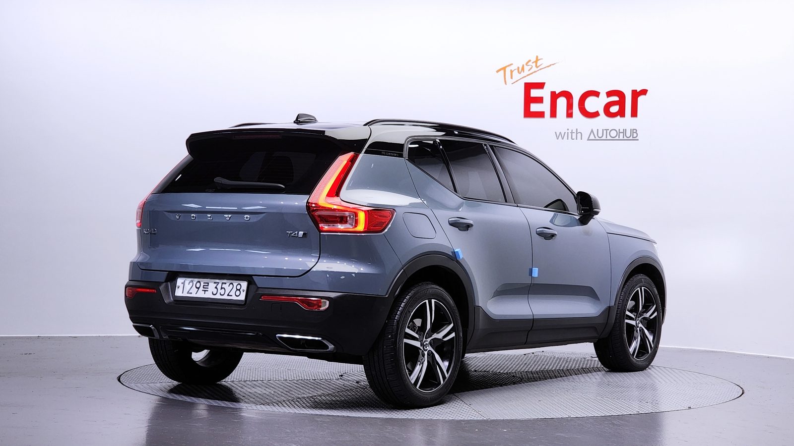 2020 Volvo XC40
