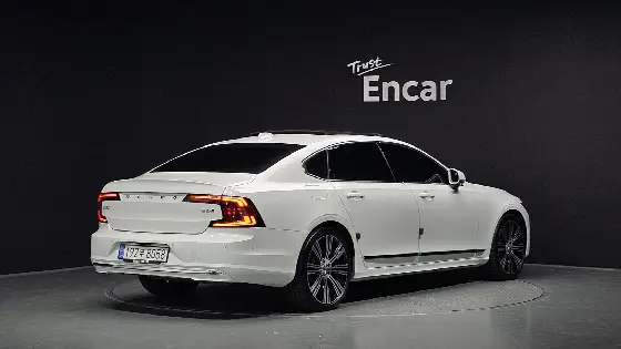 2024 Volvo S90 B6 AWD Ultra Bright