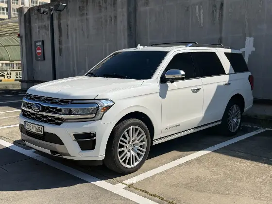 2023 Ford Expedition Platinum 4WD