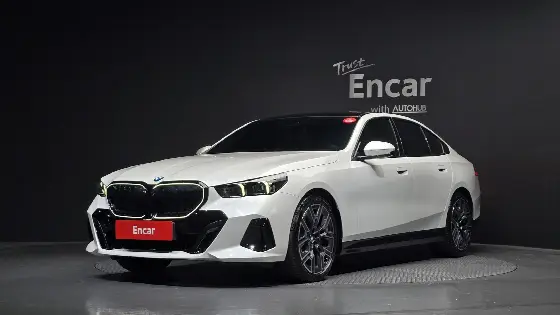 2025 BMW 5-Series 530i xDrive M Sport Pro Special Edition