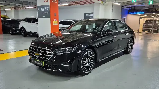 2025 Mercedes-Benz E-Class E450 4MATIC Exclusive