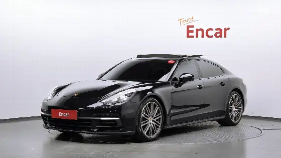 2018 Porsche Panamera 3.0 AWD