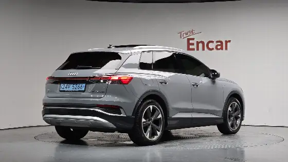 2022 Audi Q4 e-tron 40 Premium