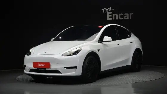 2024 Tesla Model Y RWD