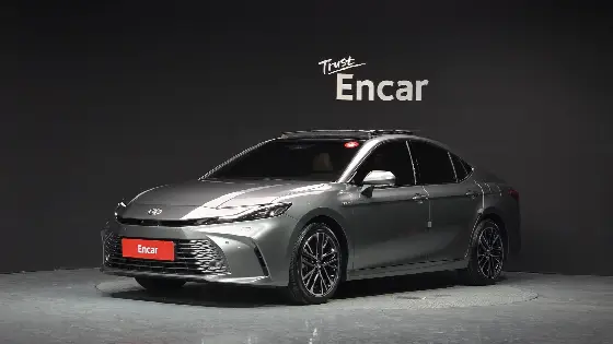 2025 Toyota Camry 2.5 XLE Premium Hybrid