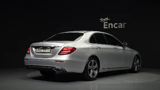 2018 Mercedes-Benz E-Class E300 Avantgarde