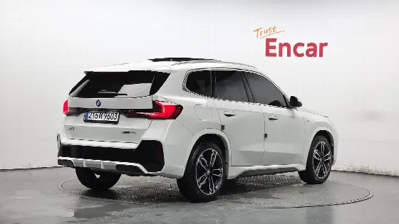 2023 BMW X1 xDrive 20i M Sport