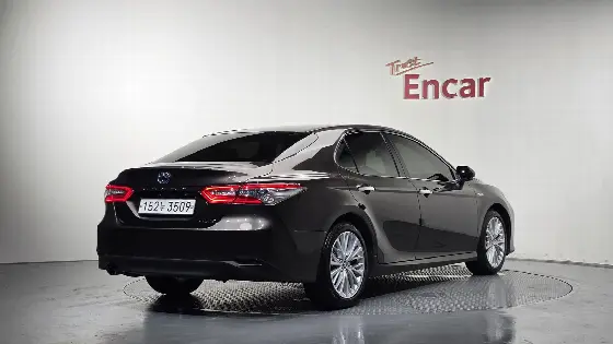 2021 Toyota Camry 2.5 XLE Hybrid