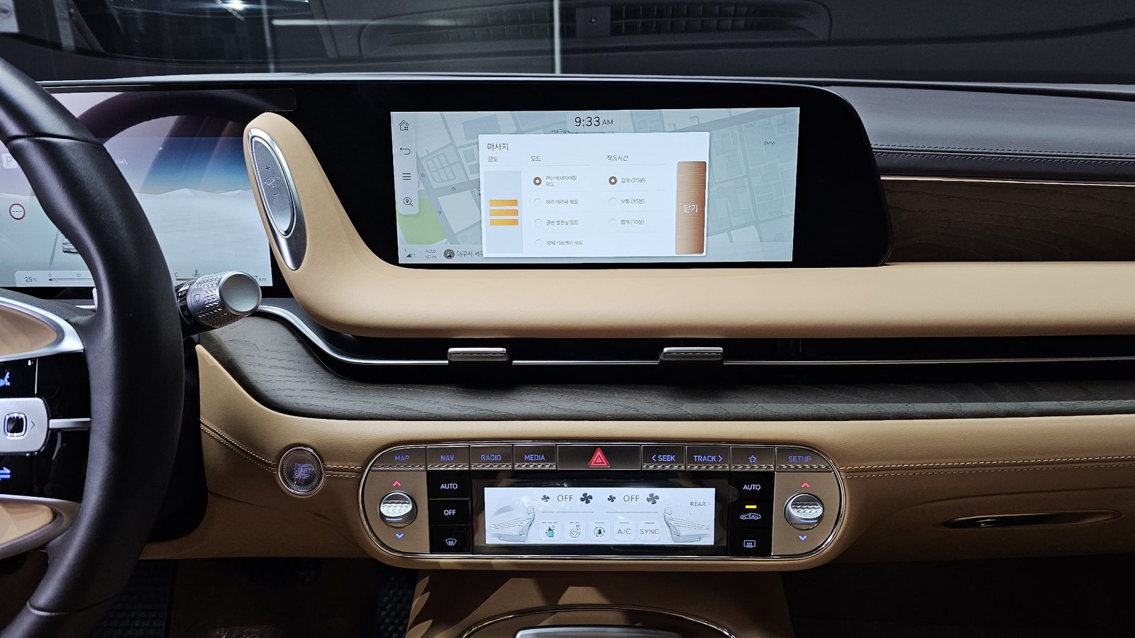 2022 Genesis G90