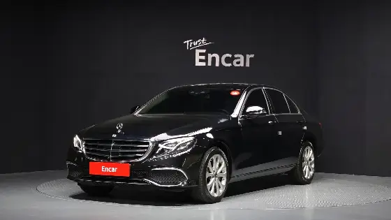 2020 Mercedes-Benz E-Class E300 4MATIC Exclusive