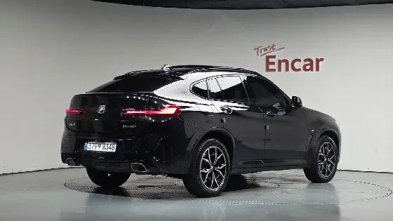 2024 BMW X4 xDrive20i M Sport